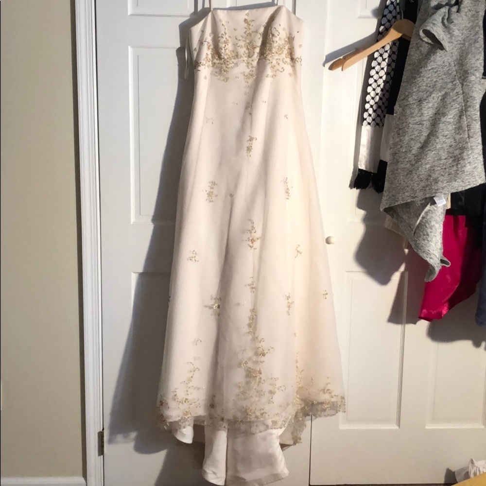 Dress gown